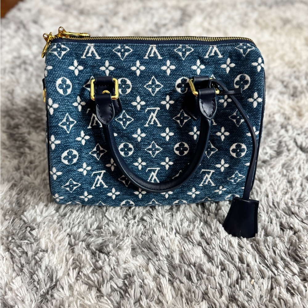 Blue Patterned Handbag - image 1